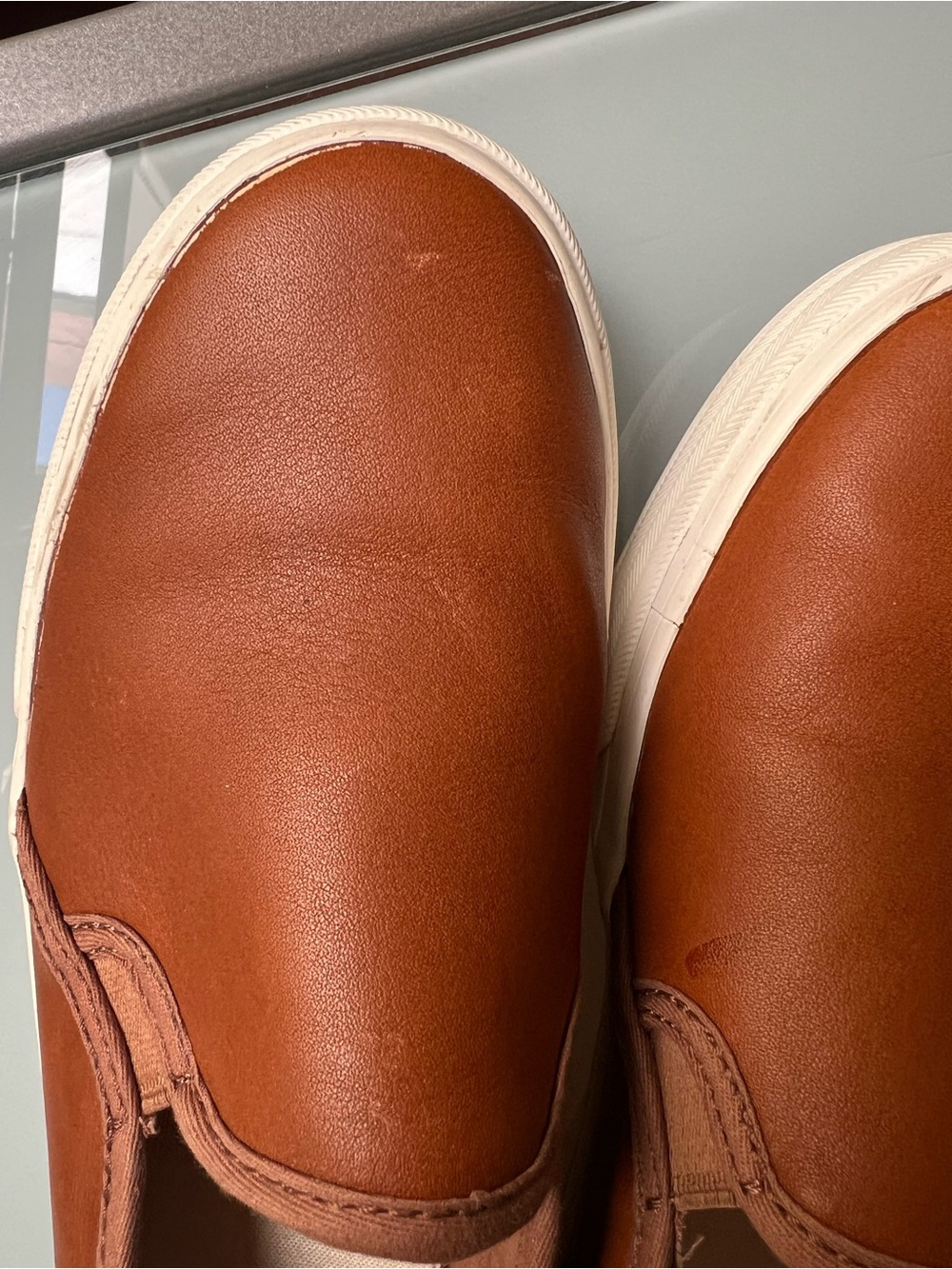 Keds Tan Leather Slip-On Sneakers 6.5 - Picture 5 of 5